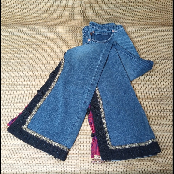 Vintage JNCO Bell Bottom Jeans Sz 7 - Picture 2 of 9